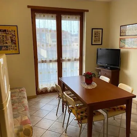 Casa Maira In Centro A Appartement Bra